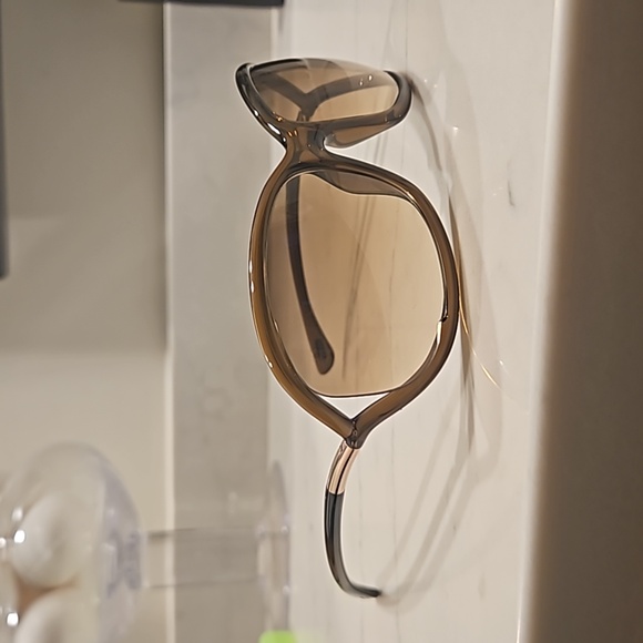 Tom Ford Sunglasses - Picture 7 of 9